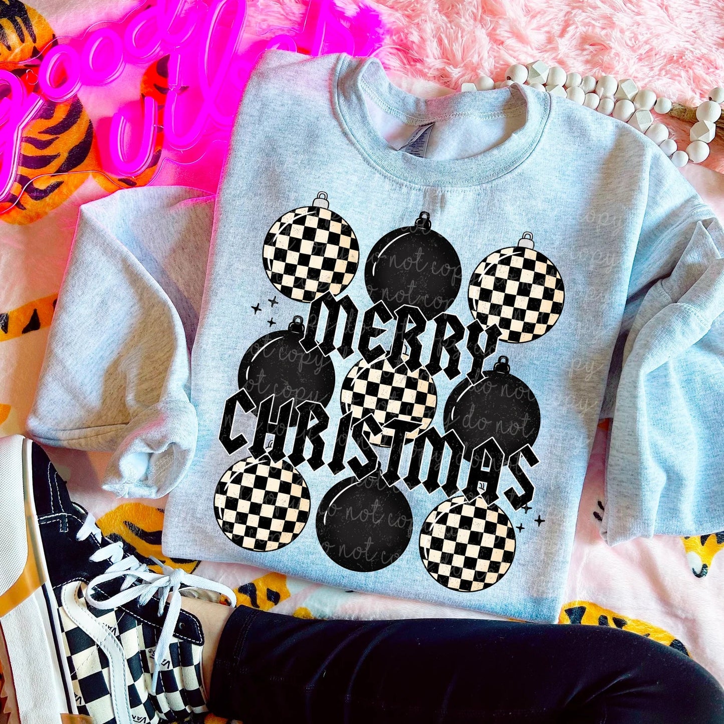 CHRISTMAS & WINTER • MERRY CHRISTMAS CHECKERED ORNAMENTS