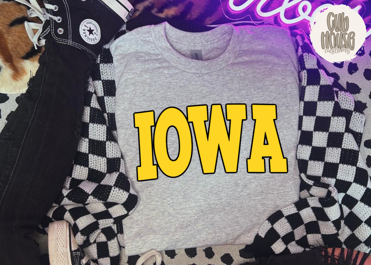 IOWA HAWKS - GOLD W/ BLACK OUTLINE