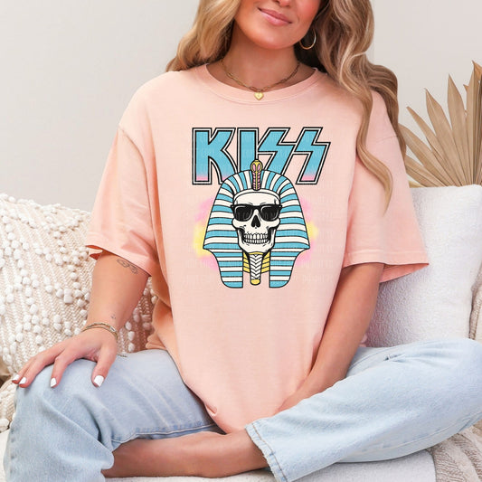 Music & Entertainment • Kiss