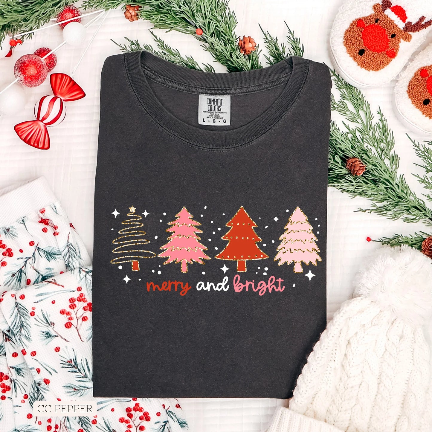 Christmas • Merry & Bright