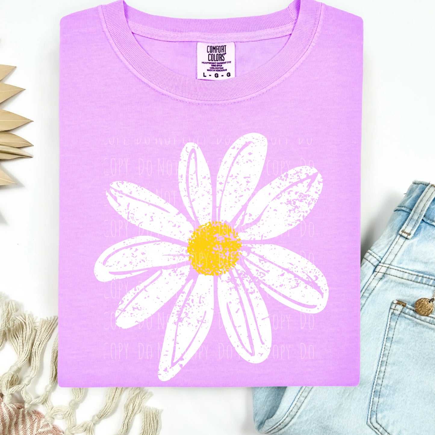 Floral • Distressed White Daisy