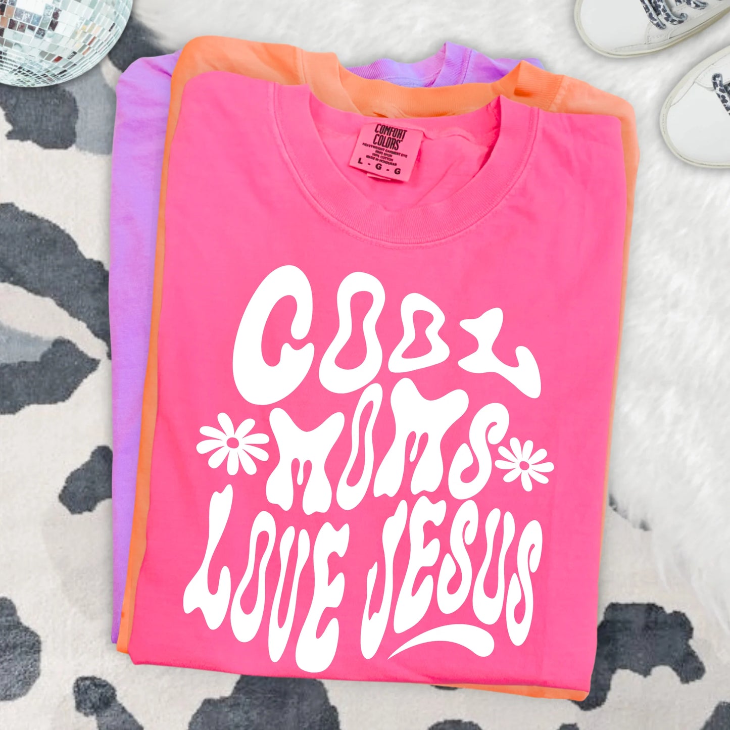 Faith & Inspiration • Cool Moms Love Jesus (White)